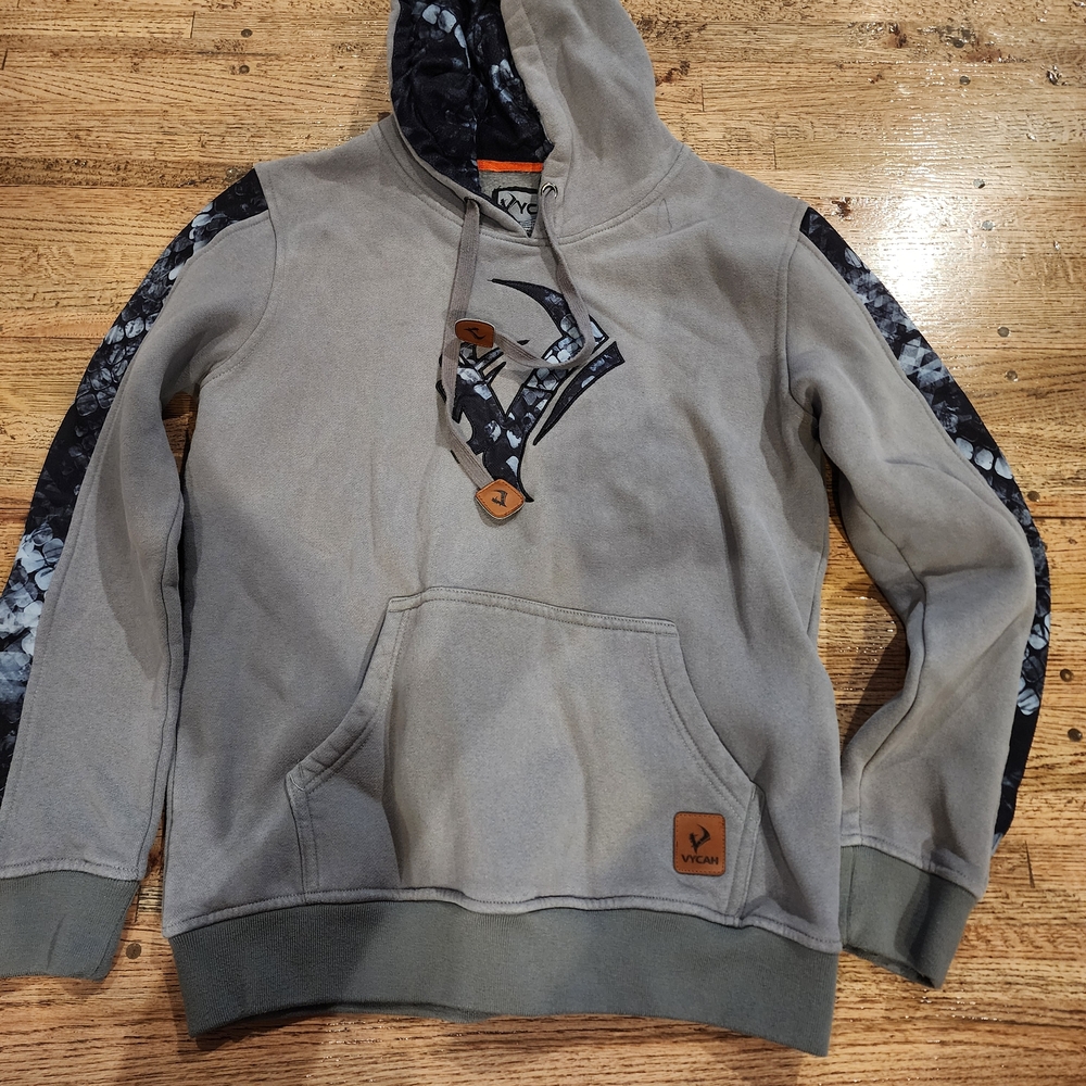Vycah Gray Hoodie with Camouflage Details